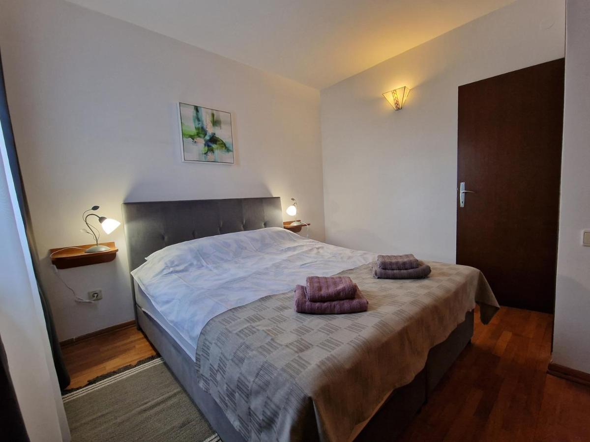 Apartments Katarina - New Renovated Ровинь Экстерьер фото