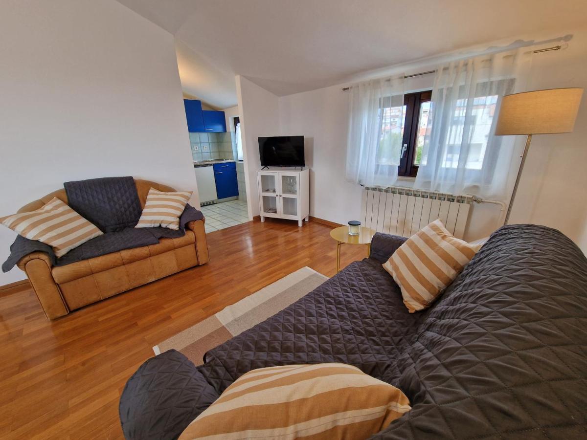 Apartments Katarina - New Renovated Ровинь Экстерьер фото