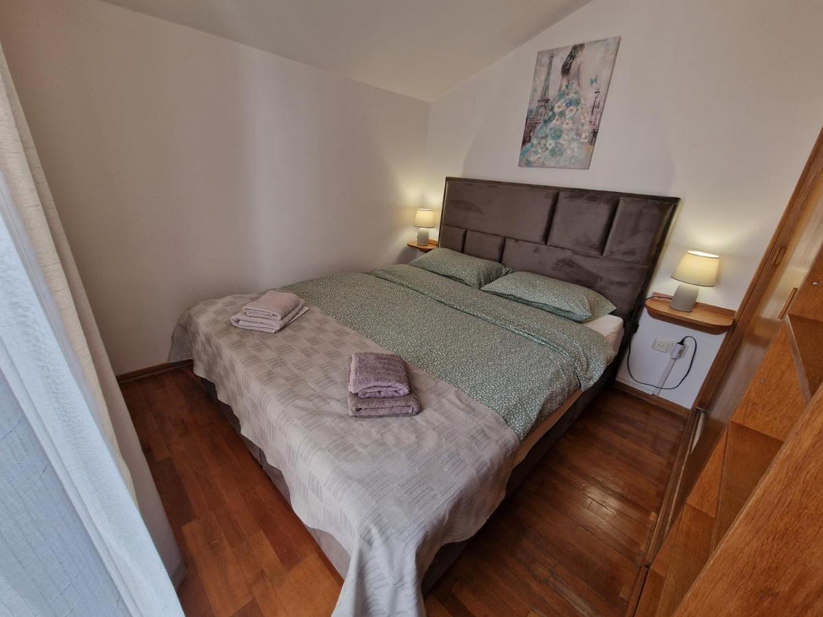 Apartments Katarina - New Renovated Ровинь Экстерьер фото