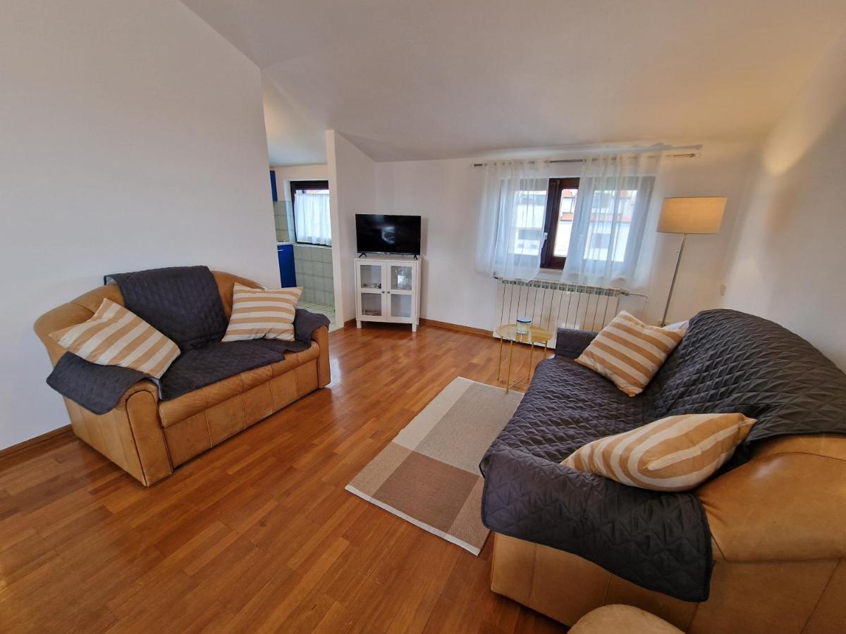 Apartments Katarina - New Renovated Ровинь Экстерьер фото