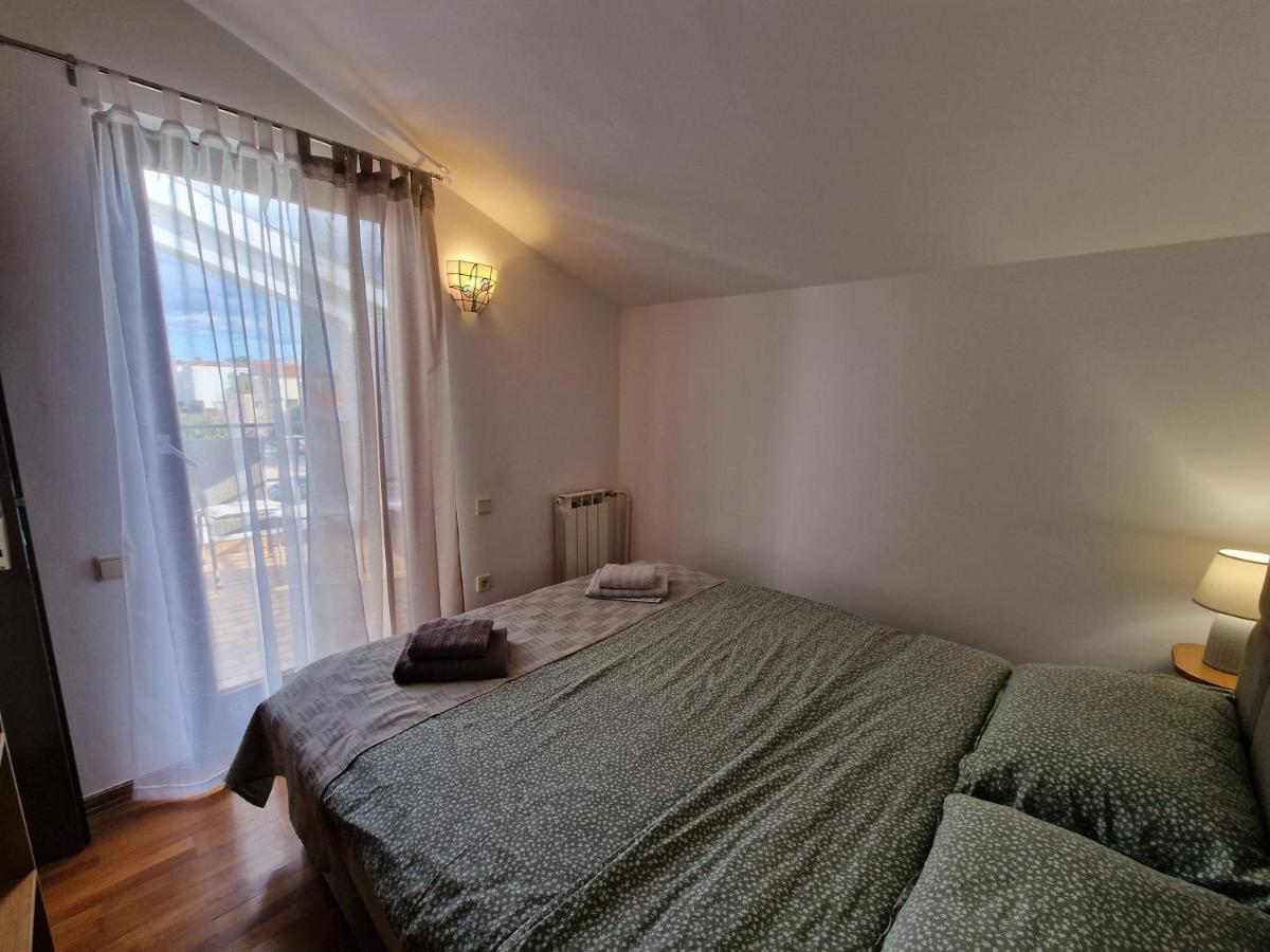 Apartments Katarina - New Renovated Ровинь Экстерьер фото